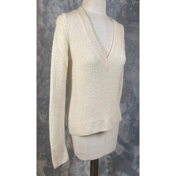 Everlane Teddy Boucle wool blend cream V-neck sweater S minimalist neutral - Picture 1 of 10
